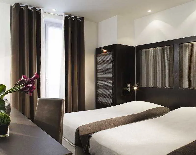 Courcelles Etoile 3* Parijs