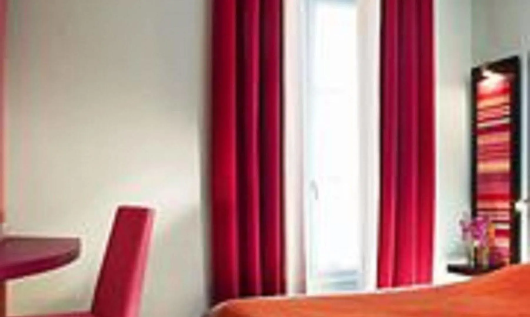 Courcelles Etoile Hotel 3*