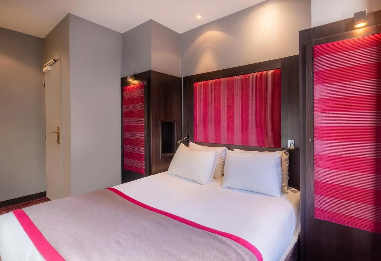 Courcelles Etoile 3* Paris