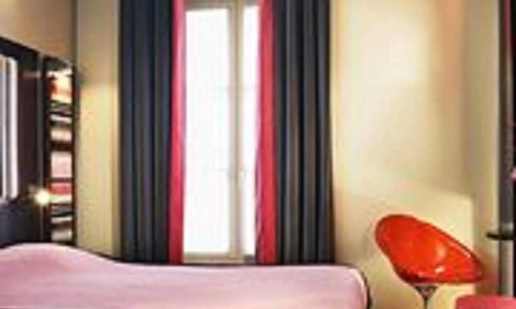Hotel Courcelles Etoile 3*